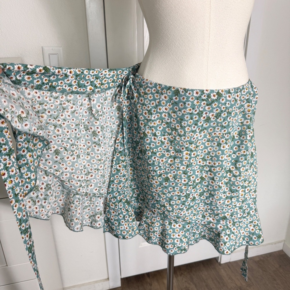 Womens Ditsy Floral Ruffle Wrap Mini Skirt Size M Boho Cottagecore Green - Picture 8 of 8
